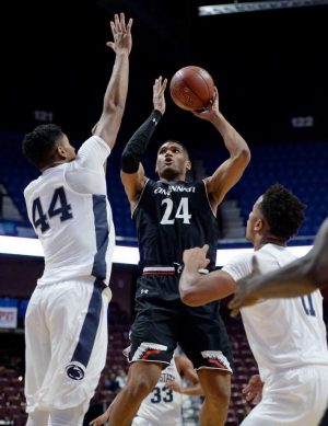 Kyle Washington is becoming an elite big man for the Bearcats this year.