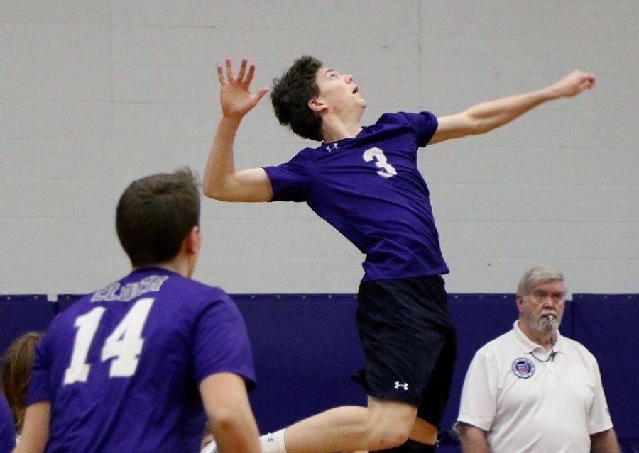 Sam Hargett showing off his vertical while getting ready to yam the ball to the ground