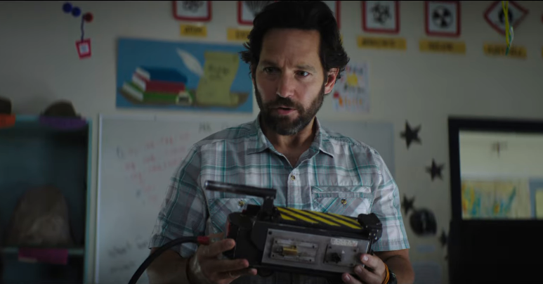 Paul Rudd holds a ghost catcher in 2021 Ghostbusters:Afterlife